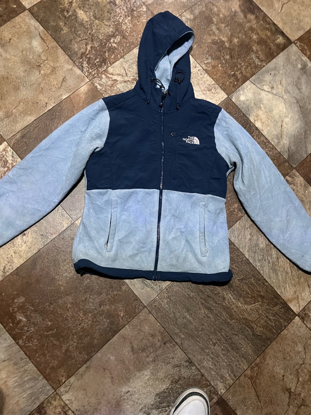 The North Face Two-Tone Navy and Light Blue Hooded Puffer Jacket womens